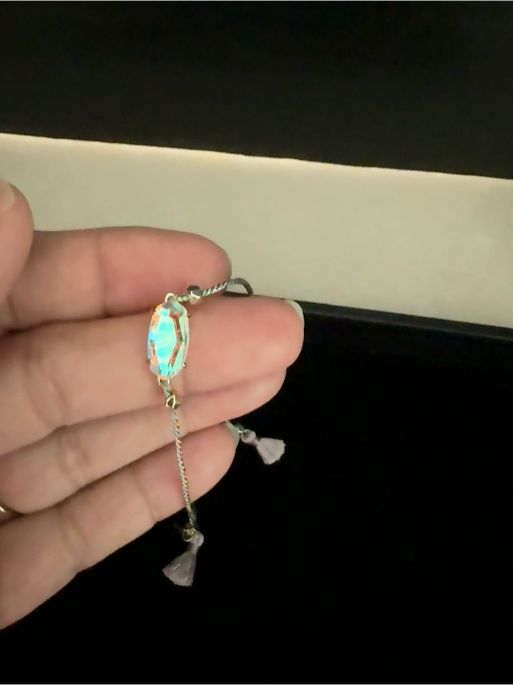 Kendra Scott Everlyne Friendship Bracelet, iridescent stone like dichroic glass